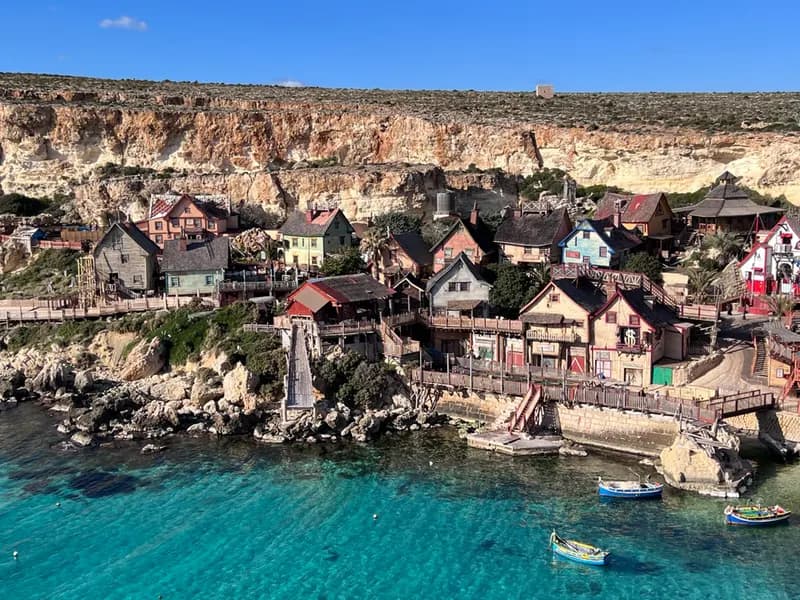 Ontdek Popeye Village: Een Magische Dag op Popeye Island, Malta