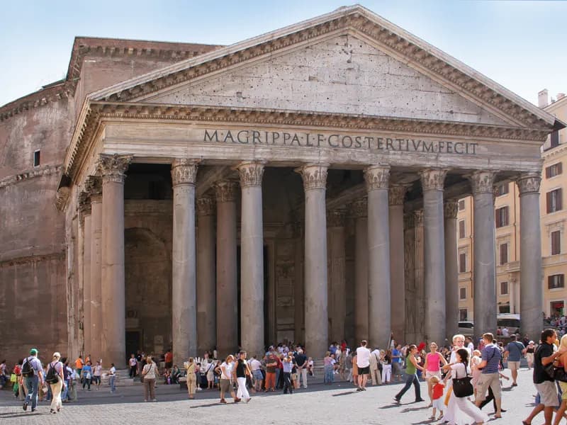 Het Pantheon in het historische centrum van Rome