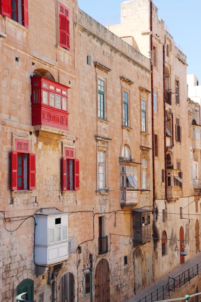 Straatje in Valletta, de hoofdstad van Malta