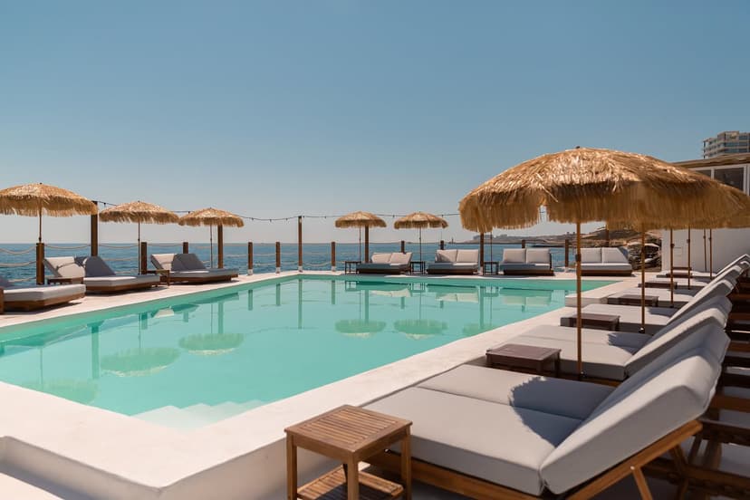 MedAsia Playa Malta: De Ultieme Beachclub en Restaurantervaring aan de Middellandse Zee