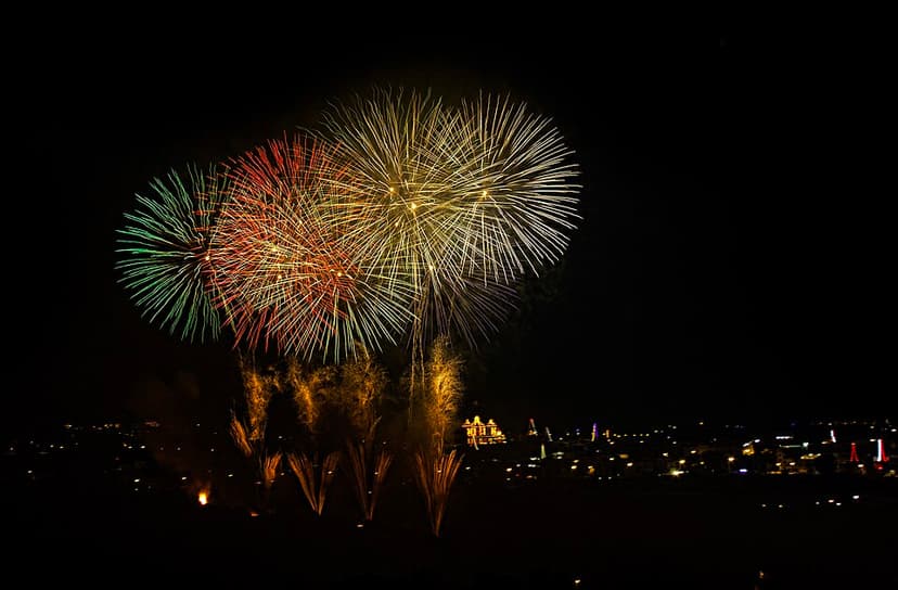 Vuurwerk tijdens Malta's festa's boven het dorp Qrendi