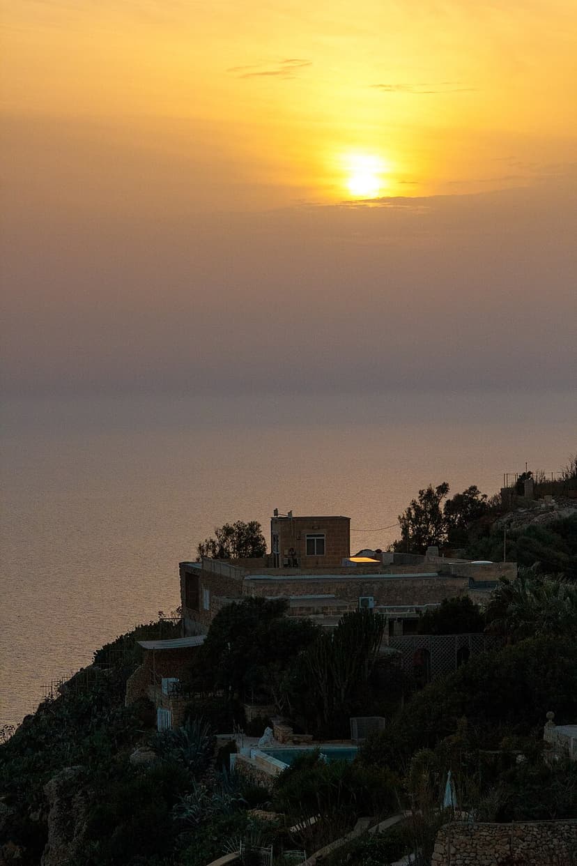 Romantisch Malta bij zonsondergang vanaf de Dingli Cliffs