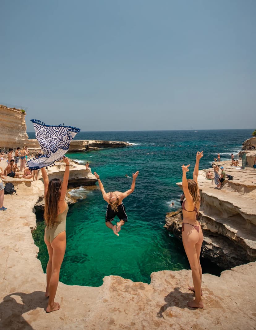Het Weer in Augustus op Malta: Zonovergoten Dagen en Tropische Nachten