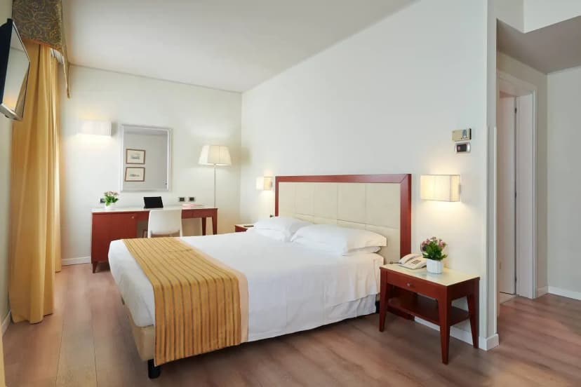 Moderne tweepersoonskamer in Hotel Plaza Venice in Mestre, bij Venetië