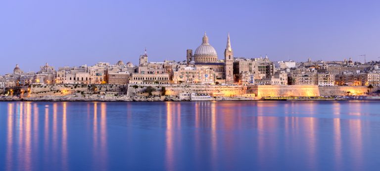 Hoge energieprijzen? Zet je chauffage uit en warm op in Malta